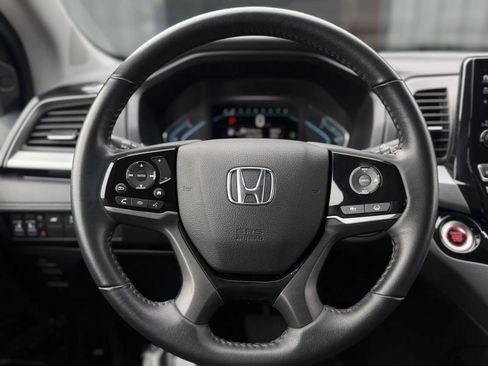 Used 2024 Honda Odyssey Touring image 23