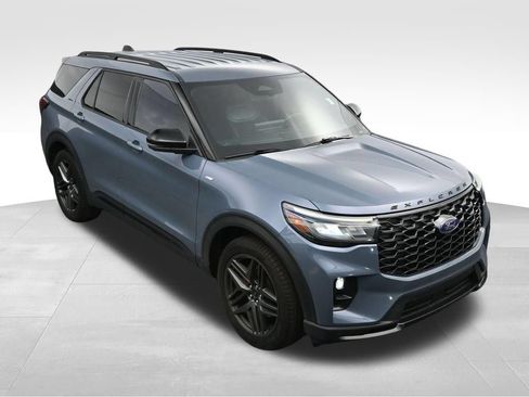 Used 2025 Ford Explorer ST-Line w/ Premium Package RWD image 27