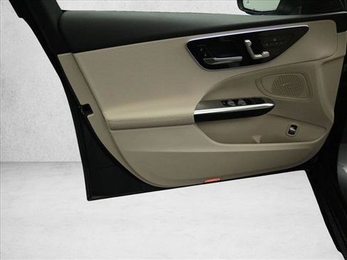 Certified 2026 Mercedes-Benz C 300 4MATIC Sedan image 10