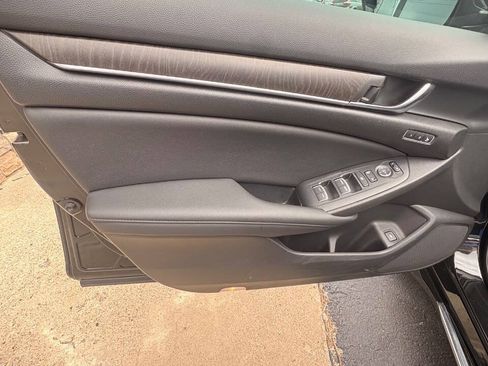 Used 2022 Honda Accord EX-L image 15