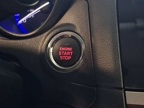 Used 2015 Subaru Legacy 2.5i Limited AWD/4WD image 28