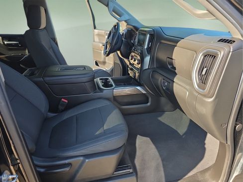 Used 2019 Chevrolet Silverado 1500 LT Trail Boss image 17