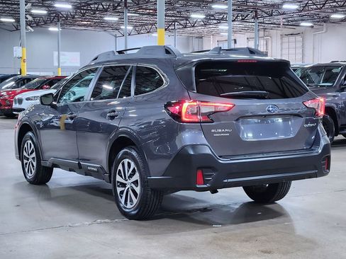 Used 2022 Subaru Outback Premium AWD/4WD image 11