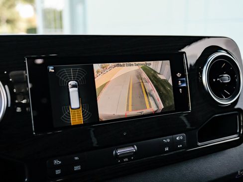 Used 2024 Mercedes-Benz Sprinter 3500 image 61