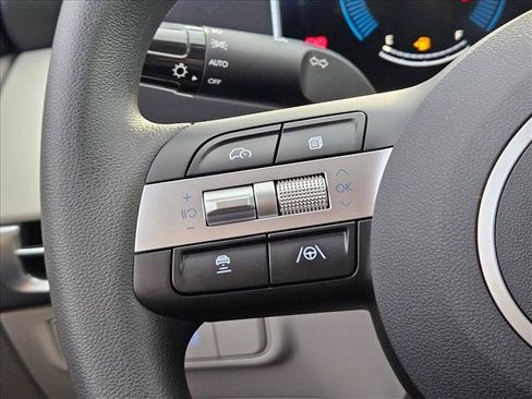 Used 2026 Hyundai Tucson SEL FWD image 17