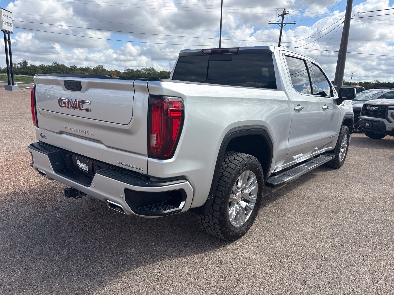 Used 2022 GMC Sierra 1500 Denali AWD/4WD image 6