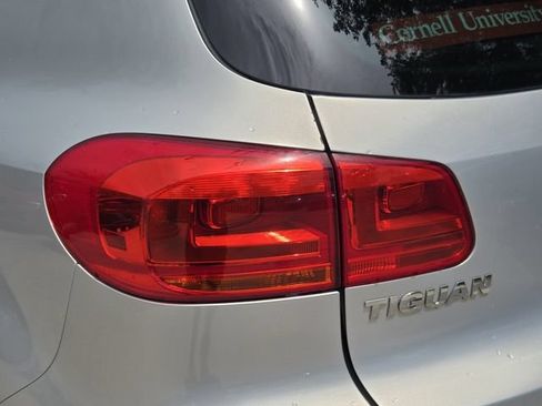Used 2012 Volkswagen Tiguan SEL AWD/4WD image 8