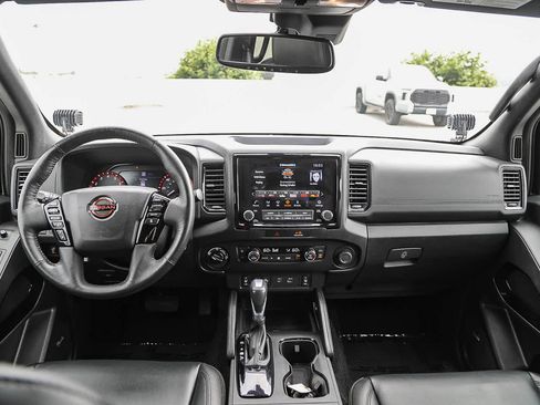 Used 2022 Nissan Frontier PRO-4X w/ Pro-4X Premium Package AWD/4WD image 12