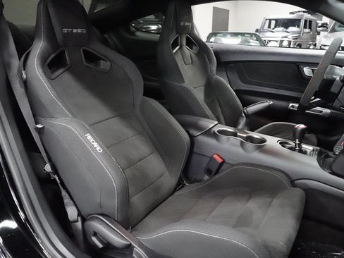 Used 2017 Ford Mustang Shelby GT350 w/ Electronics Package RWD image 25