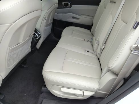 New 2026 Kia Sorento S FWD image 16