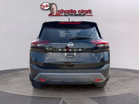 Certified 2023 Nissan Rogue S FWD image 4