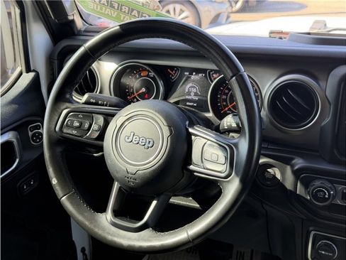 Used 2020 Jeep Wrangler Sport AWD/4WD image 32