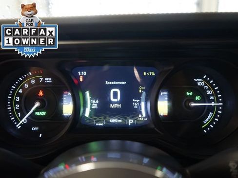Used 2025 Jeep Wrangler Unlimited Sahara w/ Safety Group AWD/4WD image 22