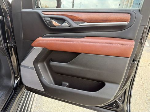 Used 2023 GMC Yukon XL Denali Ultimate image 14