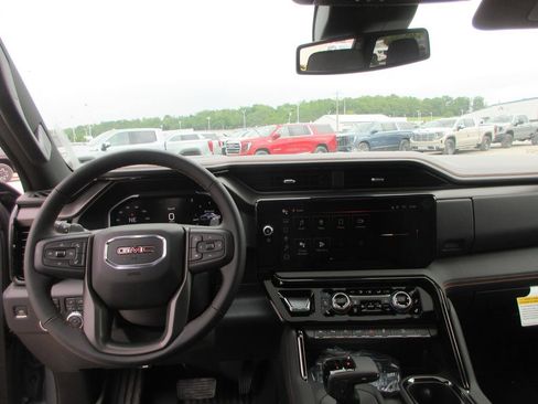 New 2026 GMC Sierra 1500 AT4 w/ AT4 Premium Package AWD/4WD image 17