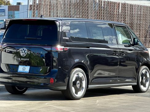 New 2025 Volkswagen ID. Buzz Pro S image 5