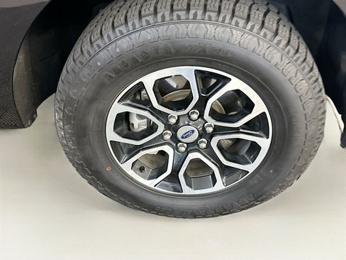 Used 2024 Ford Expedition Max XLT image 11