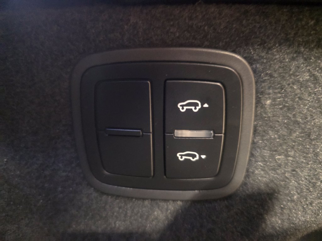 Certified 2026 Porsche Macan S AWD/4WD image 15
