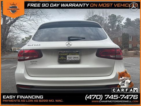 Used 2018 Mercedes-Benz GLC 300 w/ Premium Package image 10