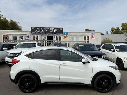 Used 2016 Honda HR-V EX image 7