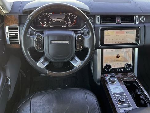 Used 2020 Land Rover Range Rover HSE image 10