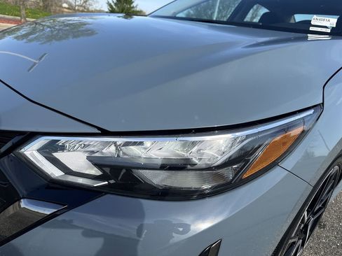 Used 2024 Nissan Sentra SR FWD image 37