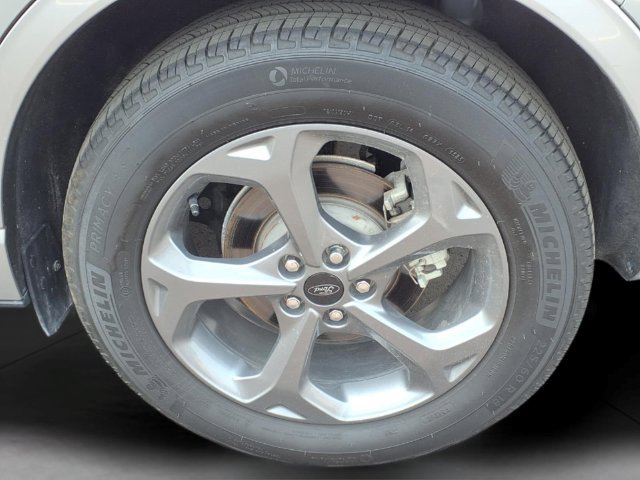 Used 2023 Ford Escape ST-Line w/ Tech Pack #1 AWD/4WD image 17