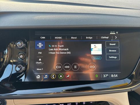 Used 2023 Buick Envision Avenir image 3