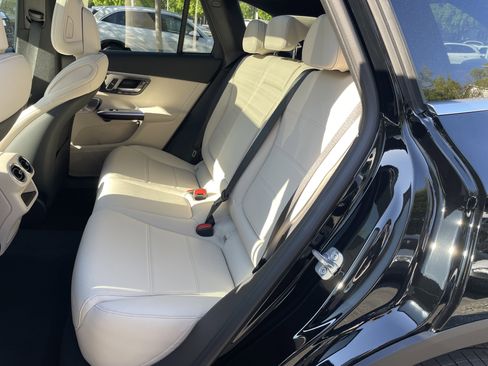 New 2026 Mercedes-Benz GLC 300 image 37