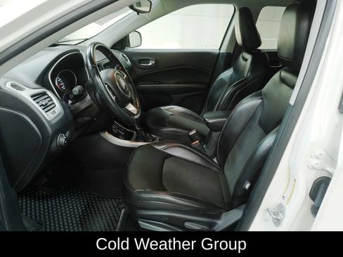 Used 2020 Jeep Compass Latitude w/ Cold Weather Group AWD/4WD image 2