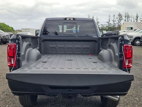 New 2026 RAM 2500 Laramie AWD/4WD image 10