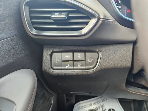 Used 2020 Hyundai Santa Fe SEL AWD/4WD image 33