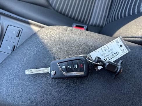 Used 2024 Toyota Camry SE image 27