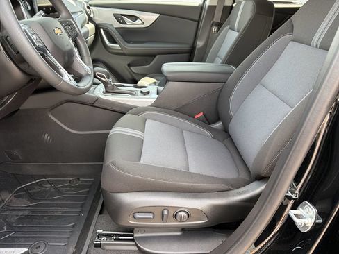 New 2026 Chevrolet Blazer LT w/ Convenience Package FWD image 15