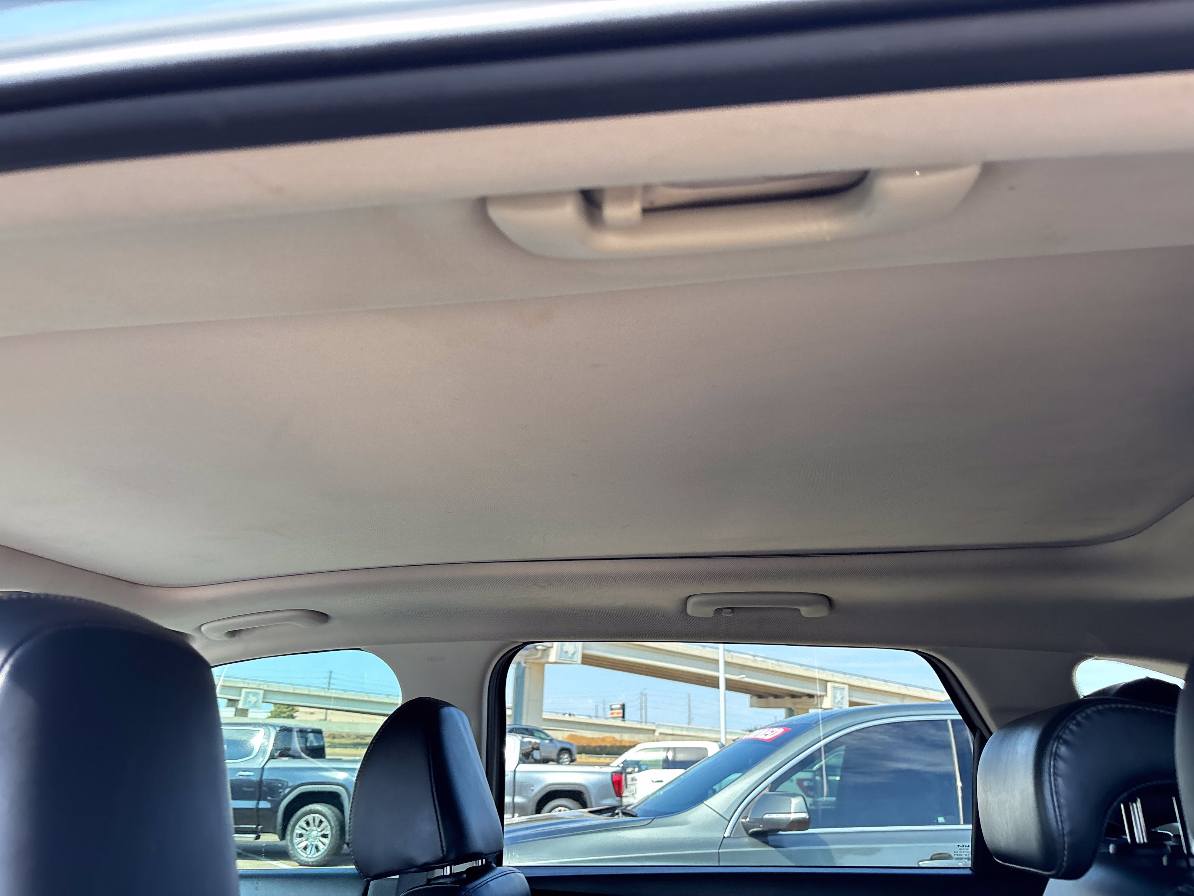 Used 2024 Kia Sorento S w/ Panoramic Sunroof Package FWD image 47