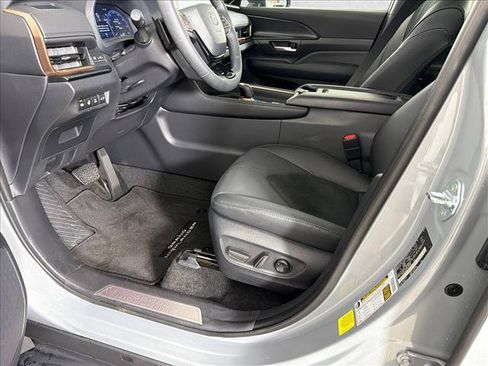 Used 2026 Toyota Grand Highlander AWD Hybrid image 10