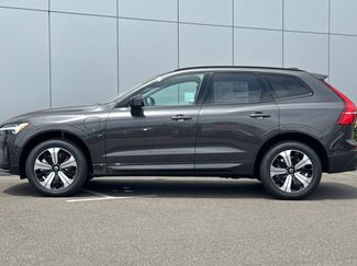 New 2025 Volvo XC60 T8 Plus w/ Protection Package Premier video 2