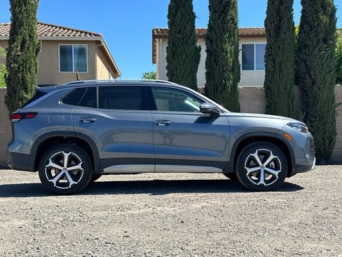 New 2026 Volkswagen Tiguan SE image 3