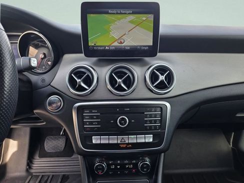 Used 2020 Mercedes-Benz GLA 250 image 24