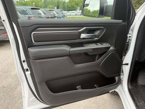 New 2026 RAM 1500 4x4 Crew Cab image 21