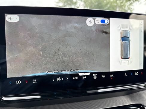 New 2026 Ford Expedition Active RWD image 24