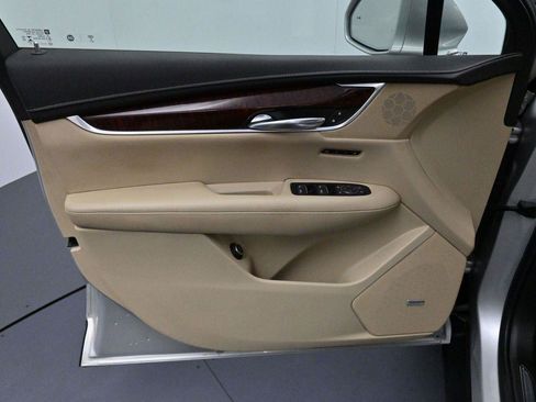 Used 2019 Cadillac XT5 Luxury FWD image 11