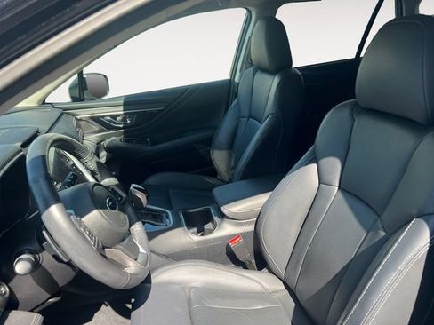 Used 2025 Subaru Outback Touring XT AWD/4WD image 11