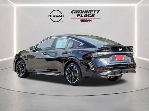 New 2026 Nissan Sentra SR w/ Floor Mat Package FWD image 23