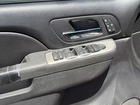 Used 2013 Chevrolet Silverado 1500 LTZ w/ LTZ Plus Package AWD/4WD image 17