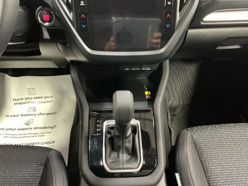 Used 2025 Subaru Forester Premium AWD/4WD image 11