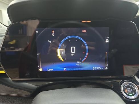 Used 2024 Chevrolet Trax ACTIV w/ Sunroof Package FWD image 22