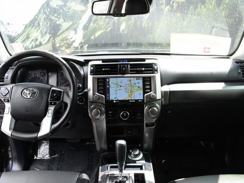 Certified 2021 Toyota 4Runner SR5 Premium w/ Moonroof Package AWD/4WD image 18