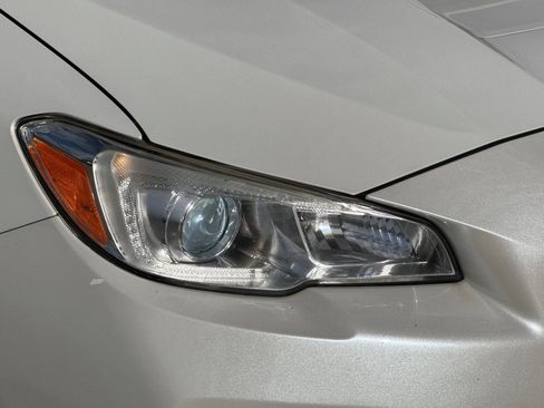 Used 2015 Subaru WRX 4dr Sdn Man image 10