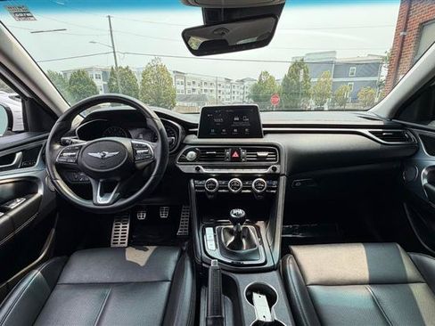 Used 2020 Genesis G70 2.0T Sport RWD image 23